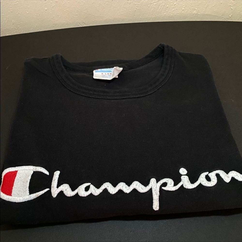 Black champion short sleeve tee
